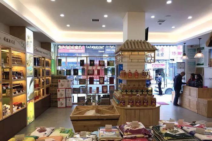 將放心糧油店開到家門口，能否打通放心糧油消費的最后一公里？